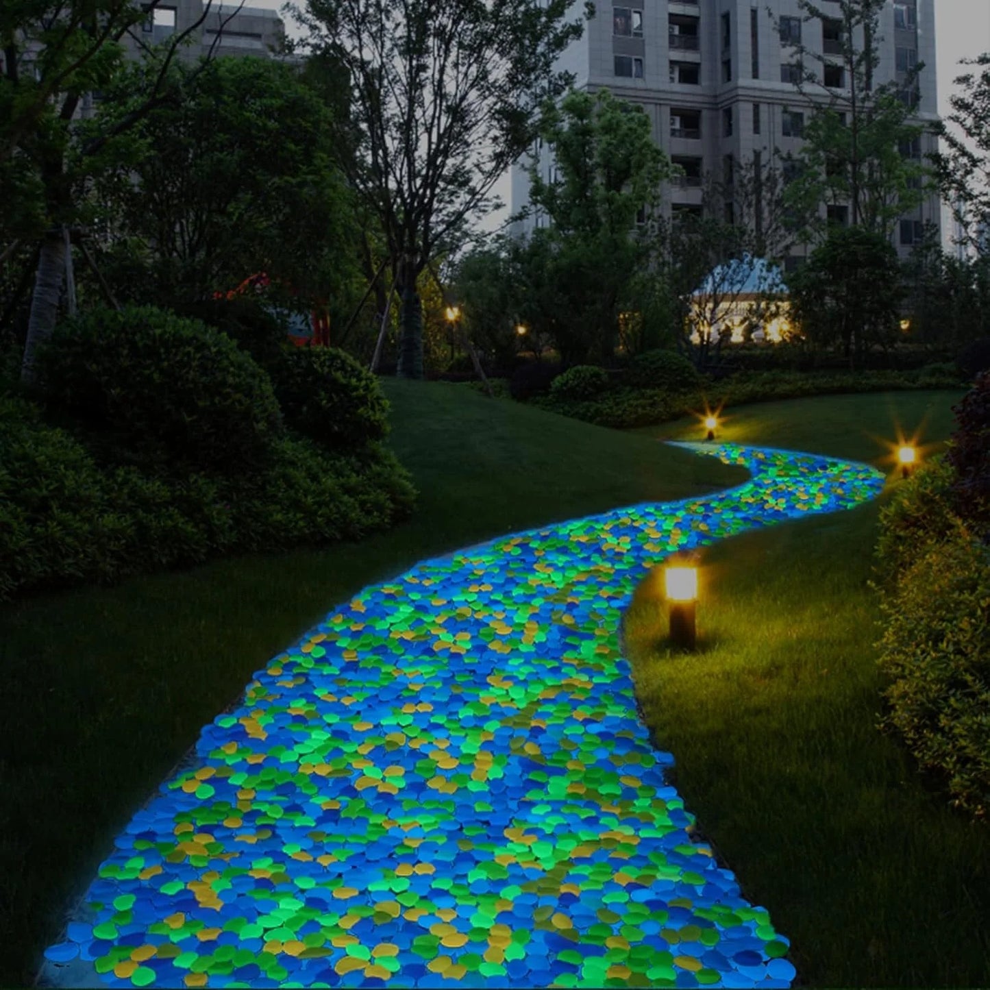 💥LAST DAY SALE 50%OFF💥LIMETOW® 🌈Colorful Glow-in-the-Dark Garden Stones